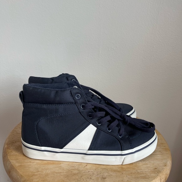 New without Tag boys sneakers size 4 - Picture 4 of 6
